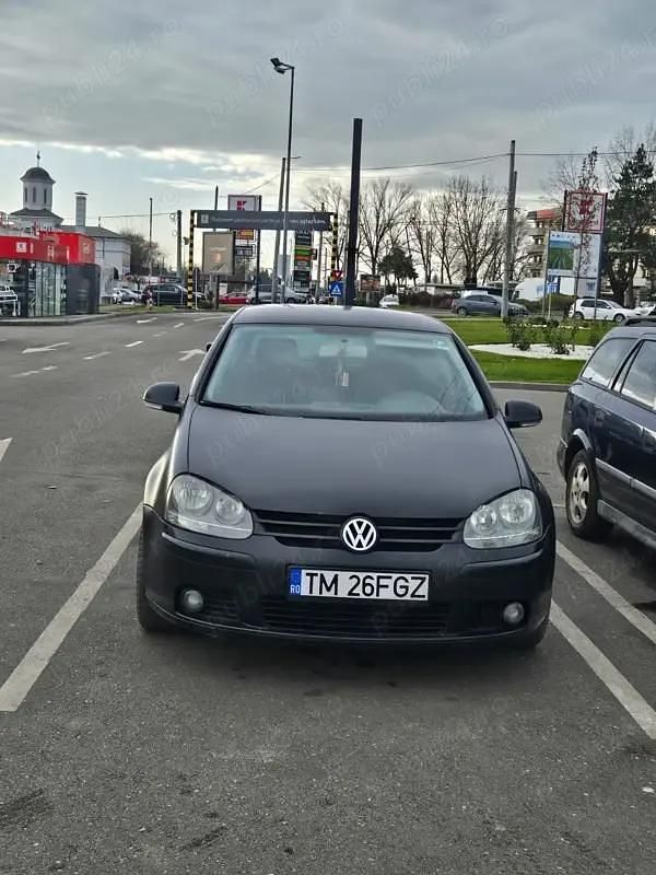 Utilizat 2004 VW Golf V Hatchback | 2.300 EUR (Preț OK) - Imagine 1/4