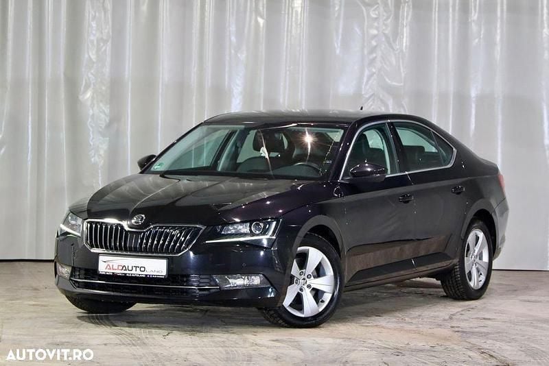 Culoarenegru Second-hand 2015 Skoda Superb Active Berlinǎ | 12.499 EUR (Scump) - Imagine 1/4