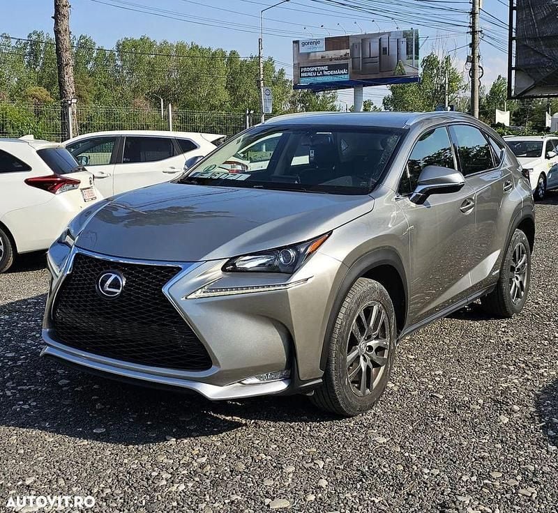 Culoareargint Second-hand 2014 Lexus NX300h Business Edition SUV | 19.900 EUR (Puțin scump) - Imagine 1/4