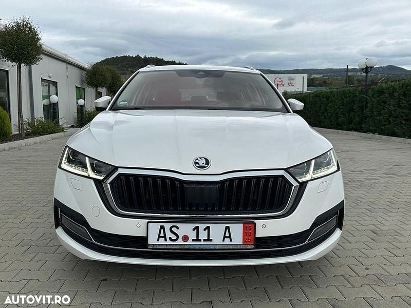 Culoarealb Second-hand 2020 Skoda Octavia First Edition Break | 14.200 EUR (Preț bun) - Imagine 1/4