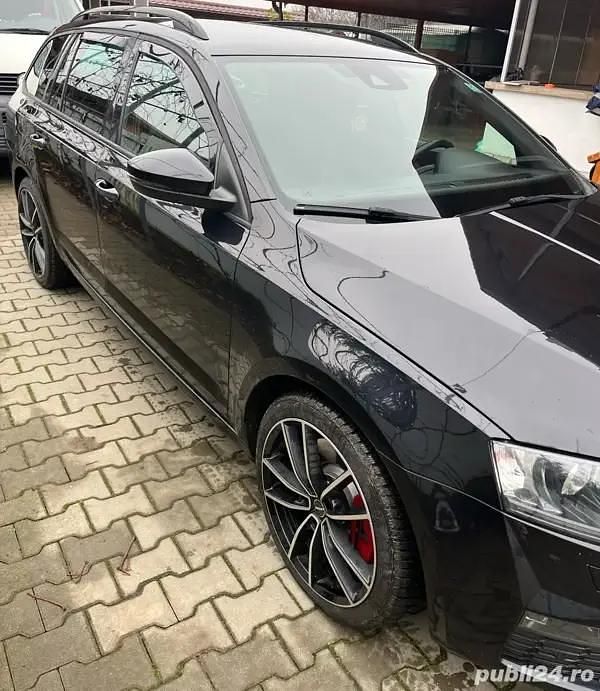 Negru Utilizat 2015 Skoda Octavia Break | 11.800 EUR (Scump) - Imagine 1/4