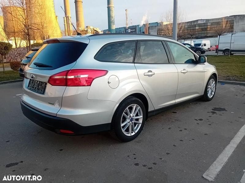 Second-hand Ford Focus Titanium 125 CP (91 kW) 2016 Culoareargint Break