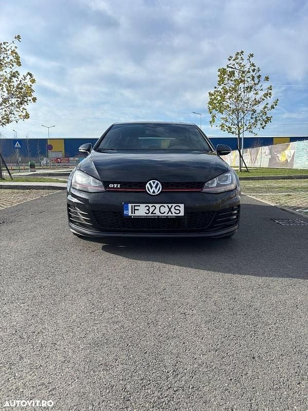 Culoarenegru Utilizat 2013 VW Golf VII GTI Hatchback | 13.200 EUR (Preț OK) - Imagine 1/4