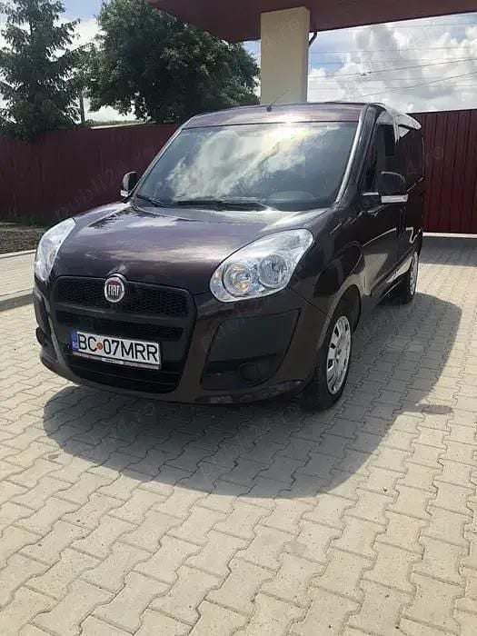 Utilizat 2010 Fiat Doblò Monovolum | 4.950 EUR - Imagine 1/4