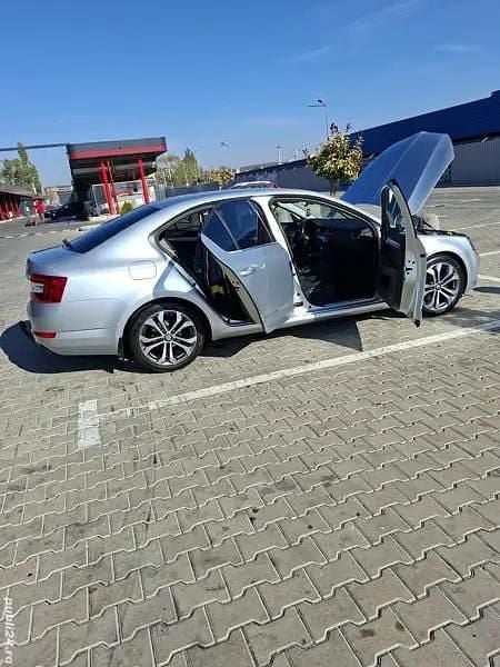 Gri Second-hand 2013 Skoda Octavia Berlinǎ | 11.000 EUR - Imagine 1/4