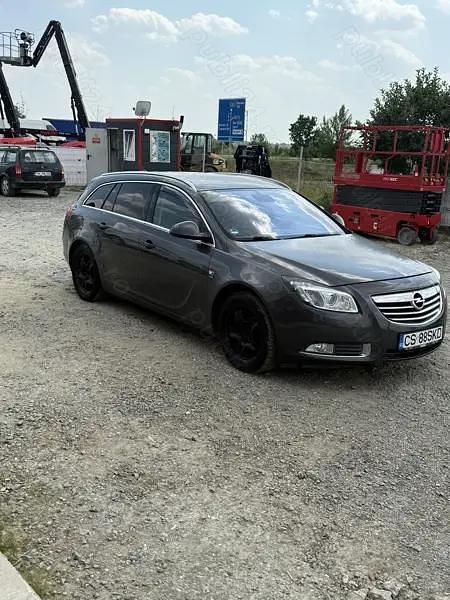 Second-hand Opel Insignia Sport 163 CP (119 kW) 2009 Hatchback