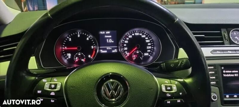 Albastru Utilizat 2017 VW Passat Highline Break | 13.500 EUR (Super Preț) - Imagine 1/4