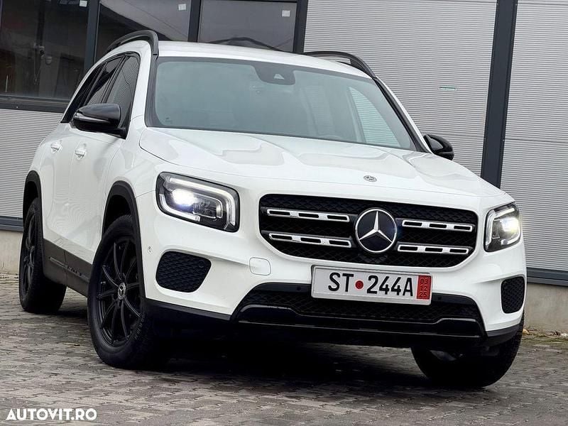 Culoarealb Utilizat 2021 Mercedes GLB200 AMG line SUV | 22.990 EUR (Super Preț) - Imagine 1/4