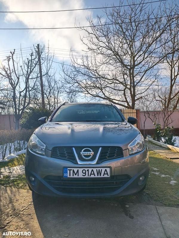 Culoarebej Utilizat 2014 Nissan Qashqai +2 Acenta SUV | 8.000 EUR (Preț OK) - Imagine 1/4