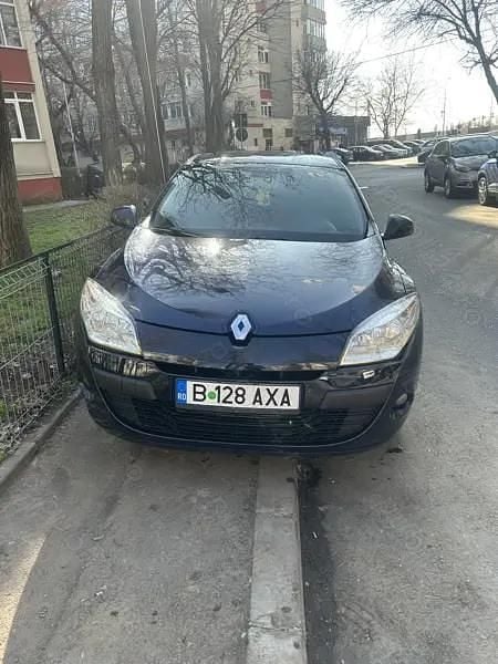 Utilizat 2011 Renault Mégane III Hatchback | 3.900 EUR (Preț OK) - Imagine 1/4
