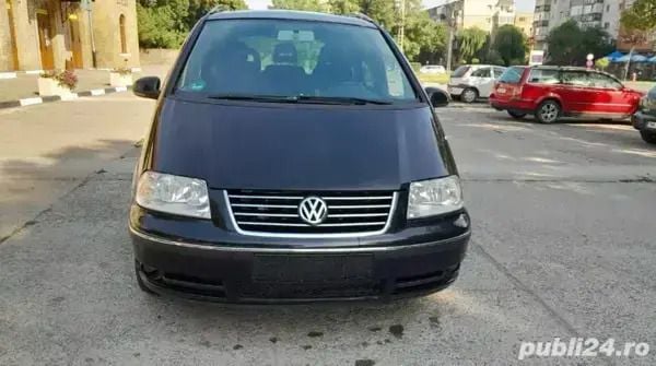 Negru Utilizat 2008 VW Sharan Pacific Monovolum | 2.900 EUR (Preț bun) - Imagine 1/4