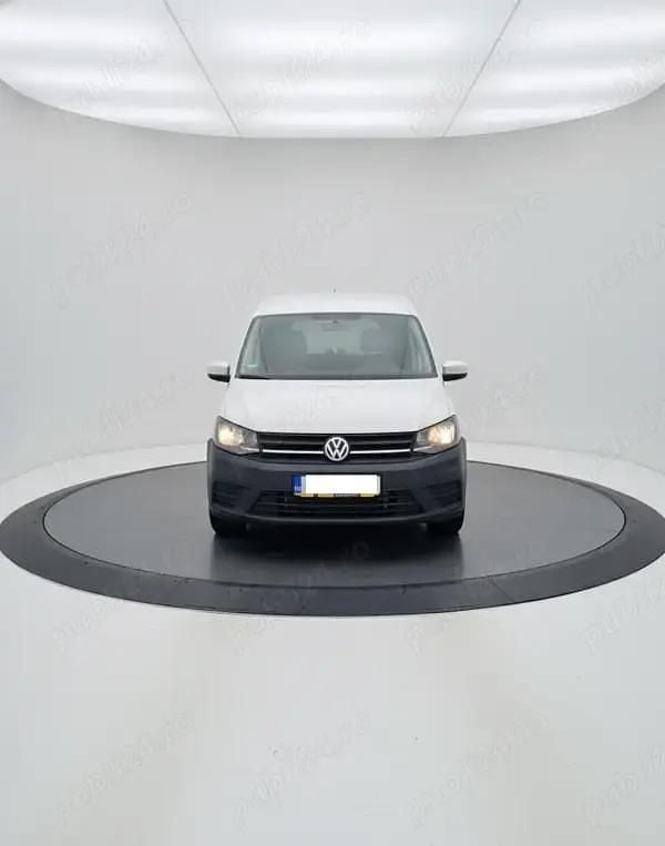 Second-hand VW Caddy Maxi 102 CP (75 kW) 2019 Culoarealb Monovolum