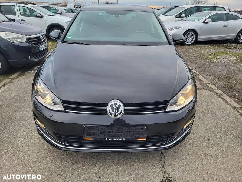 Second-hand VW Golf VII 110 CP (80 kW) 2016 Culoarenegru Hatchback