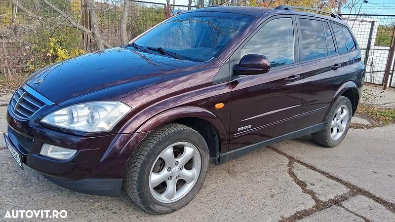 Culoarealte culori Utilizat 2009 Ssangyong (KGM) Kyron SUV | 3.000 EUR - Imagine 1/4