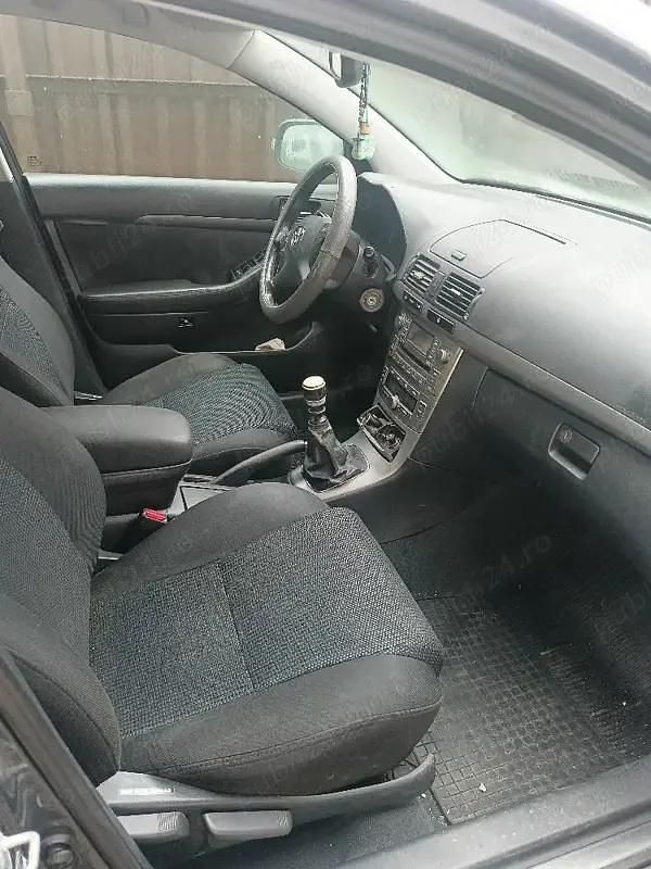 Second-hand Toyota Avensis 126 CP (92 kW) 2008 Gri Berlinǎ