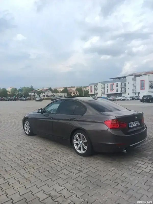 Utilizat 2012 BMW 320 Berlinǎ | 11.190 EUR (Scump) - Imagine 1/4