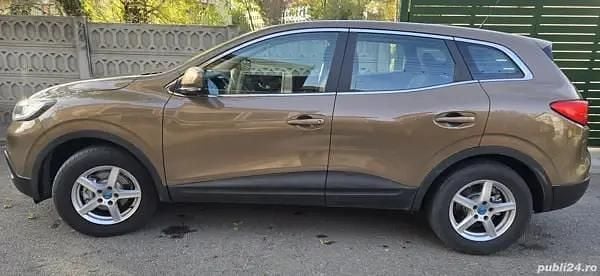 Maro Utilizat 2016 Renault Kadjar SUV | 8.250 EUR (Super Preț) - Imagine 1/4