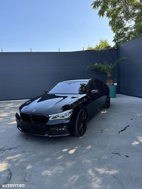 Culoarenegru Utilizat 2016 BMW 740 Comfort Edition Berlinǎ | 25.500 EUR - Imagine 1/4