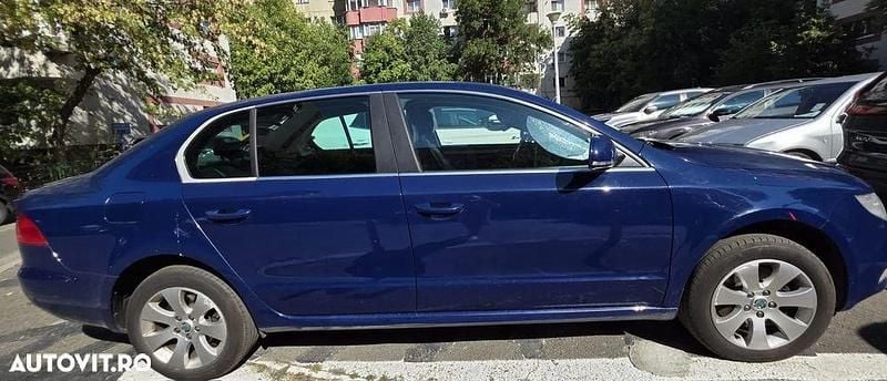Culoarealbastru Utilizat 2011 Skoda Superb Ambition Berlinǎ | 7.500 EUR (Preț OK) - Imagine 1/4