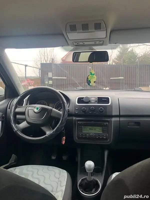 Second-hand Skoda Fabia 79 CP (58 kW) 2010 Negru Hatchback