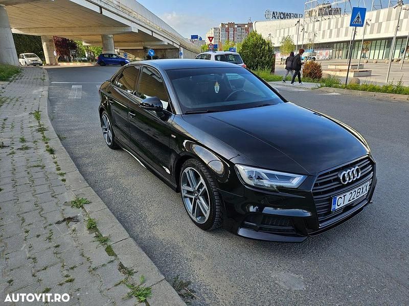 Culoarenegru Utilizat 2018 Audi A3 Sport Berlinǎ | 16.500 EUR (Preț OK) - Imagine 1/4