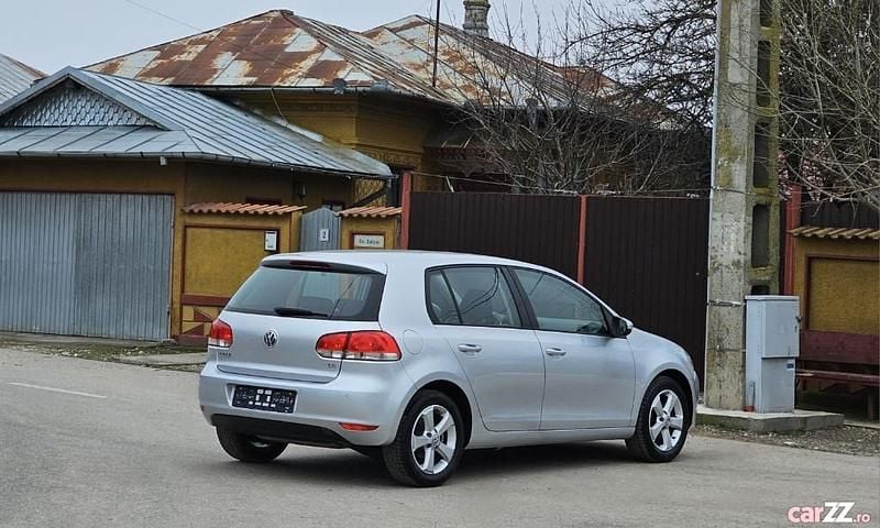 Second-hand VW Golf VI Team 102 CP (75 kW) 2010 Argintiu Hatchback