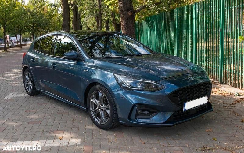 Culoarealbastru Utilizat 2020 Ford Focus ST-Line Hatchback | 17.900 EUR (Scump) - Imagine 1/4