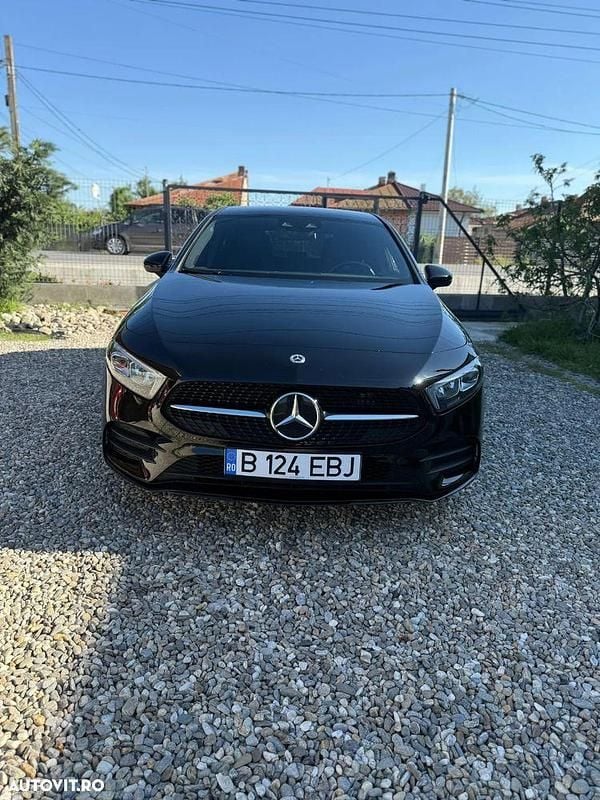 Second-hand Mercedes A250 AMG line 218 CP (160 kW) 2020 Culoarenegru Hatchback