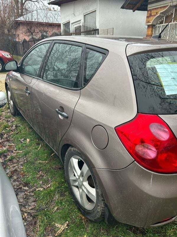 Utilizat 2008 Kia Ceed Hatchback | 2.500 EUR (Preț OK) - Imagine 1/4