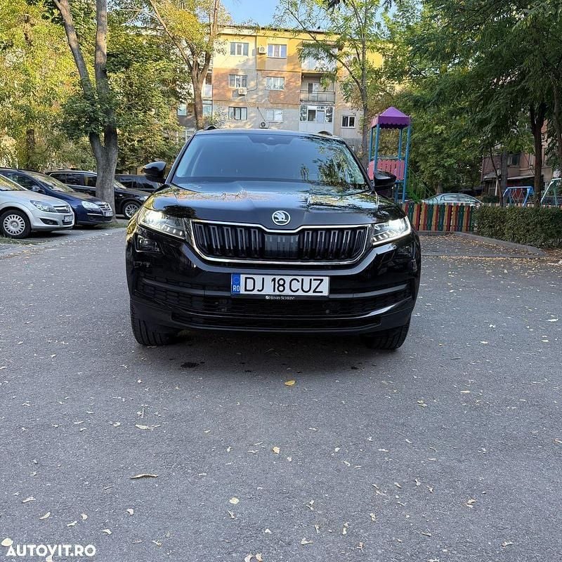 Culoarenegru Utilizat 2021 Skoda Kodiaq Clever SUV | 24.900 EUR (Super Preț) - Imagine 1/4