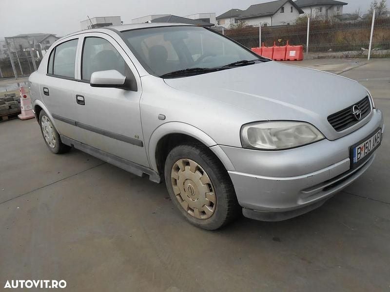 Culoaregri Utilizat 2005 Opel Astra Hatchback | 1.900 EUR (Preț OK) - Imagine 1/2