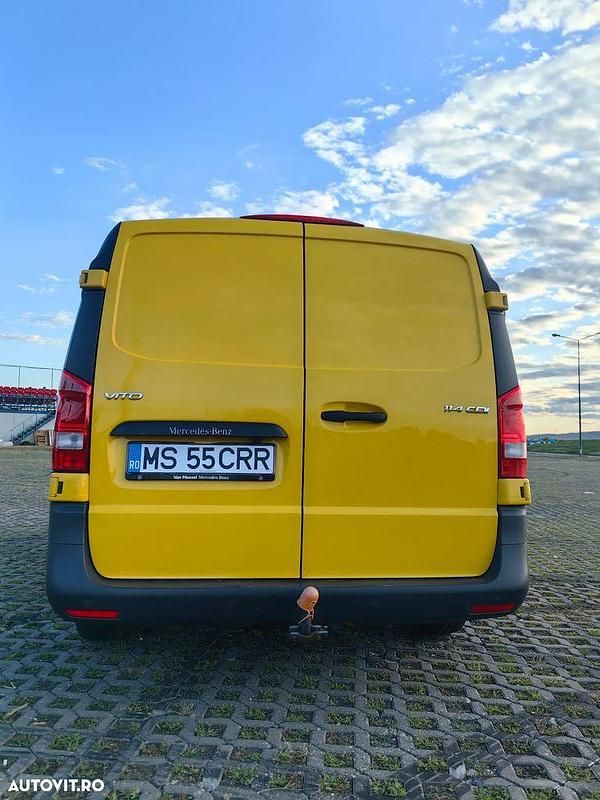 Second-hand Mercedes Vito 136 CP (100 kW) 2016 Culoaregalbeuriu Van