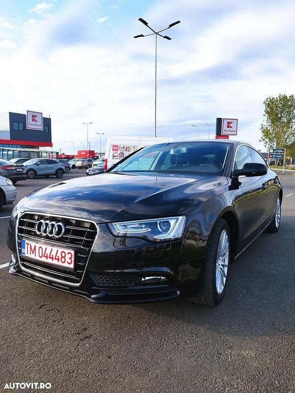 Second-hand Audi A5 150 CP (110 kW) 2016 Culoarenegru Berlinǎ