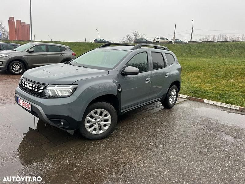 Culoaregri Utilizat 2023 Dacia Duster Comfort SUV | 15.800 EUR (Preț bun) - Imagine 1/4