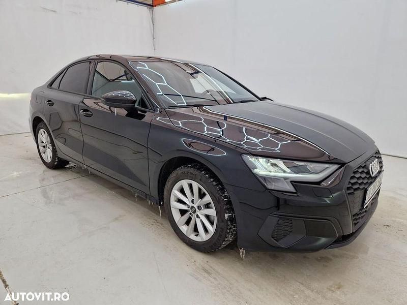 Culoarenegru Second-hand 2023 Audi A3 Berlinǎ | 24.500 EUR (Preț OK) - Imagine 1/4