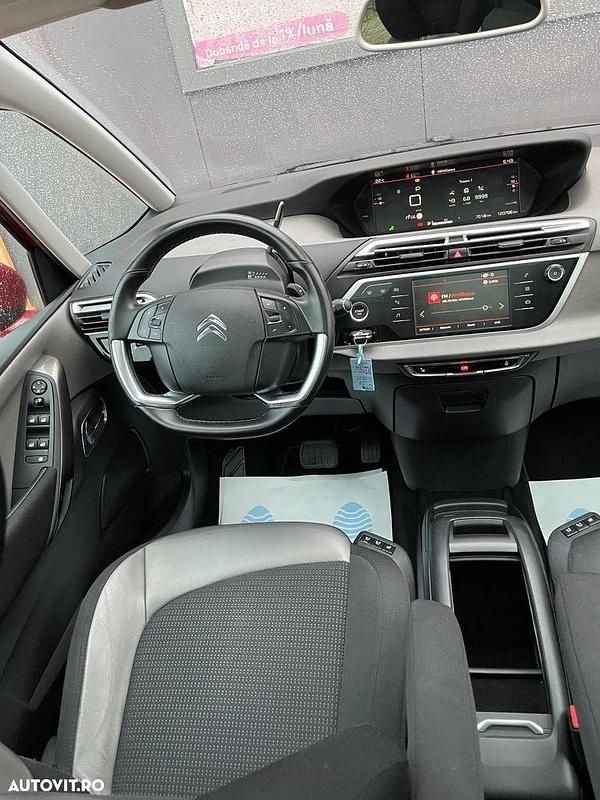 Second-hand Citroën C4 SpaceTourer Shine 130 CP (95 kW) 2020 Culoarerosu Monovolum