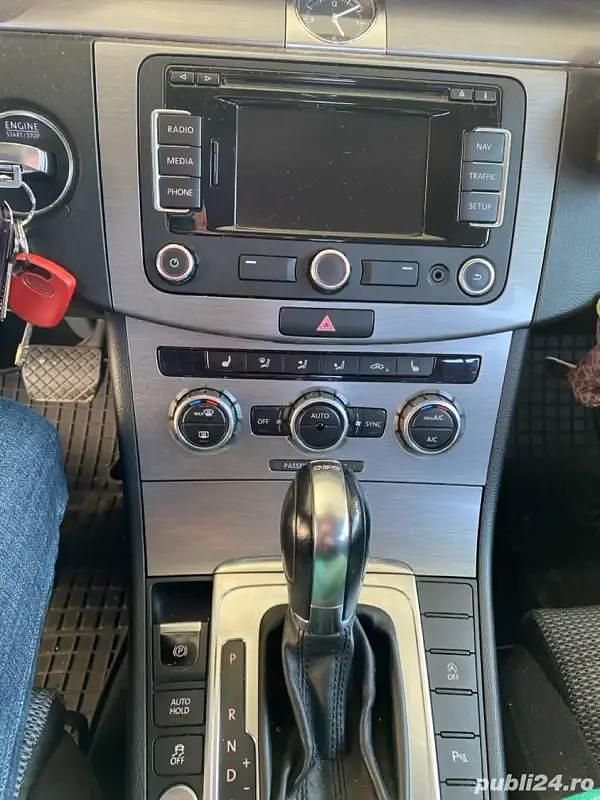 Second-hand VW Passat 140 CP (102 kW) 2012 Hatchback