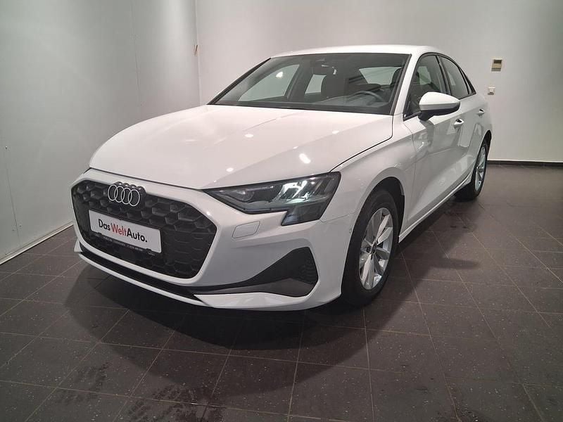 Nouă Audi A3 150 CP (110 kW) 2026 Albnormal