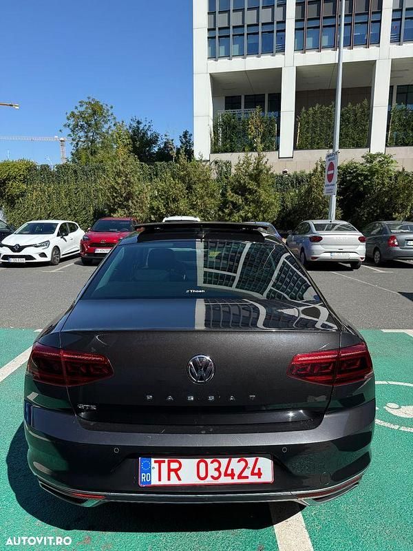 Second-hand VW Passat 218 CP (160 kW) 2020 Culoarenegru Berlinǎ