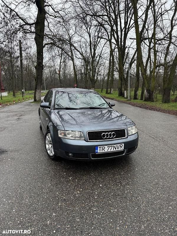 Culoaregri Utilizat 2003 Audi A4 Berlinǎ | 2.000 EUR (Preț bun) - Imagine 1/4