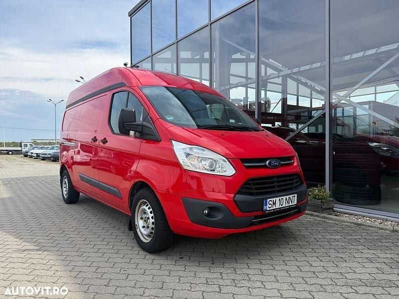 Rosu Utilizat 2017 Ford Transit Custom Monovolum | 10.710 EUR (Preț bun) - Imagine 1/4