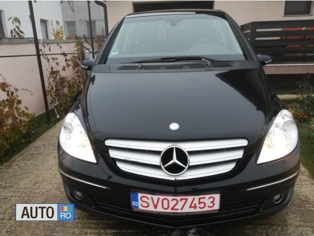 Second-hand Mercedes B200 140 CP (102 kW) 2007 Negru metalizat Monovolum
