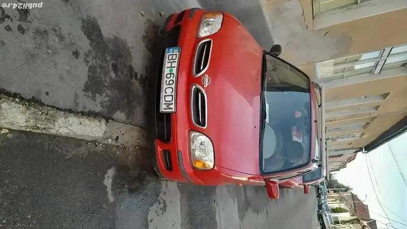 Rosu Utilizat 2001 Nissan Micra Hatchback | 5.000 EUR - Imagine 1/4