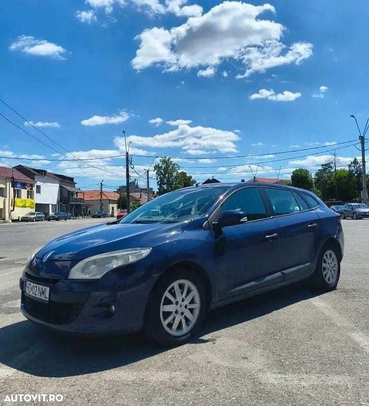 Culoarealbastru Utilizat 2010 Renault Mégane II Privilege Break | 3.100 EUR (Scump) - Imagine 1/4