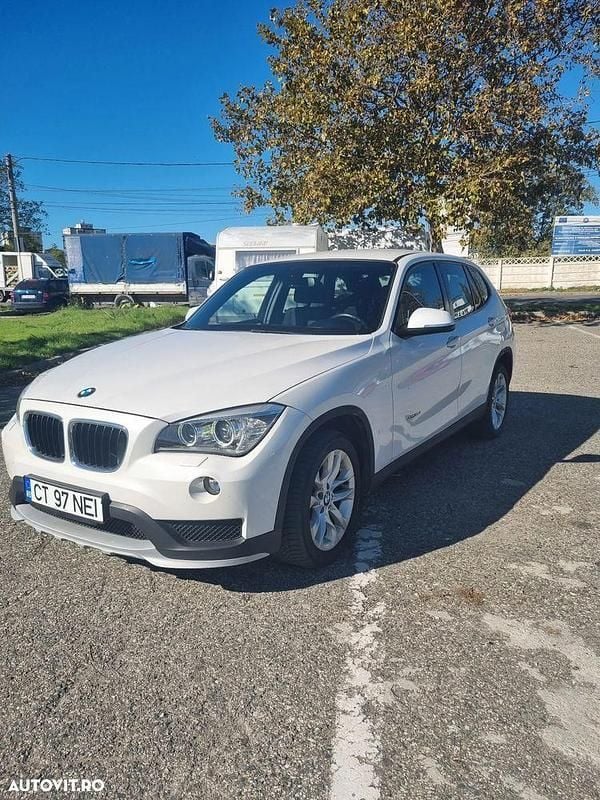 Second-hand BMW X1 184 CP (135 kW) 2015 Culoarealb SUV