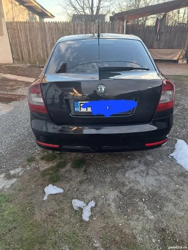 Utilizat 2010 Skoda Octavia Berlinǎ | 4.200 EUR (Preț OK) - Imagine 1/4