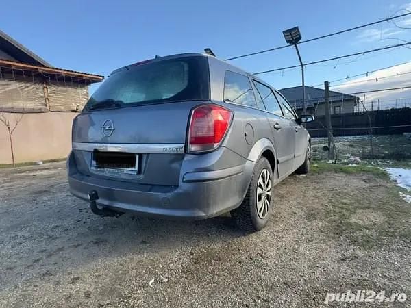 Second-hand Opel Astra 100 CP (73 kW) 2005 Gri