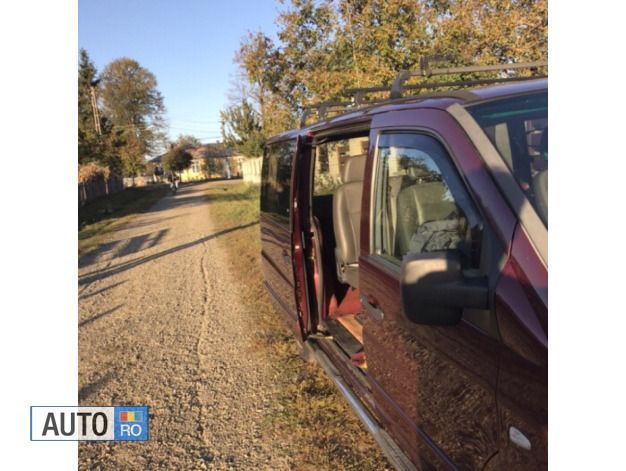 Visiniu Utilizat 2004 Mercedes Vito Monovolum | 3.250 EUR - Imagine 1/4
