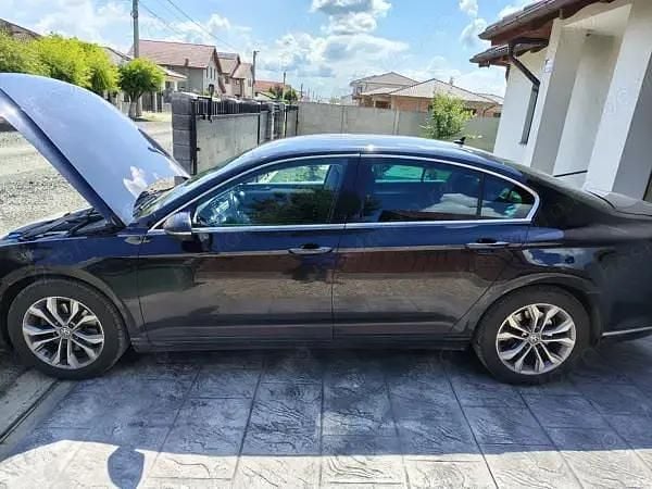 Utilizat 2015 VW Passat Berlinǎ | 11.000 EUR (Preț OK) - Imagine 1/4