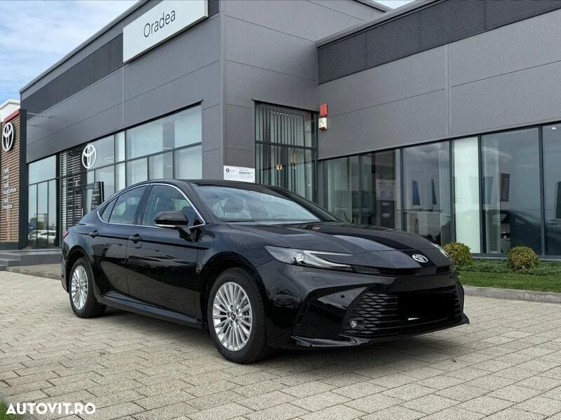 Negru Nouă 2024 Toyota Camry Comfort Berlinǎ | 39.325 EUR (Preț OK) - Imagine 1/4